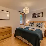Biolay 2, Alpes Agency, Central Chamonix, Sleeps 4-6 Appartement