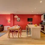Apartment Biolay 2, Alpes Agency, Central Chamonix, Sleeps 4-6 Chamonix