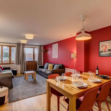 Apartment Biolay 2 - Alpes Travel - - Sleeps 4-6 *