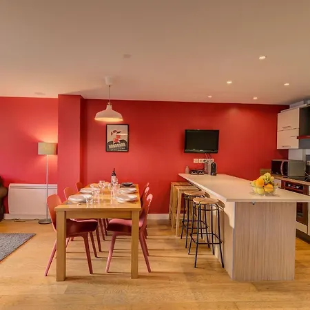 Apartment Biolay 2 - Alpes Travel - - Sleeps 4-6 Chamonix